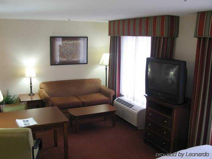 Hampton Inn Hadley-Amherst Area Interior photo